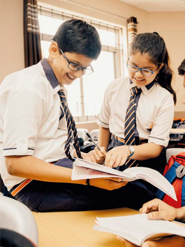 Science and computer lab in Jaipuria School, Vrindavan Yojna